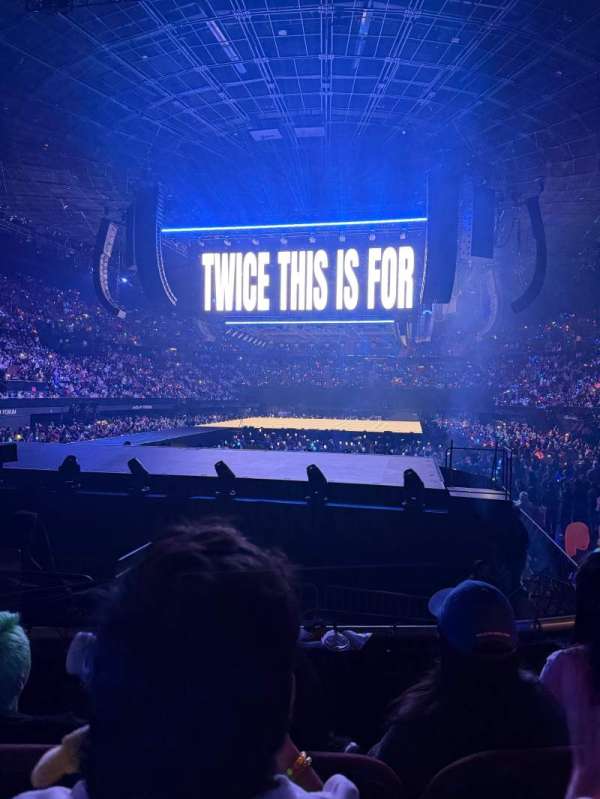 Kia Forum, section: 102, row: 3, seat: 2