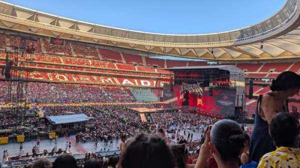Estadio Metropolitano, Madrid, section: 208, row: 7, seat: 9