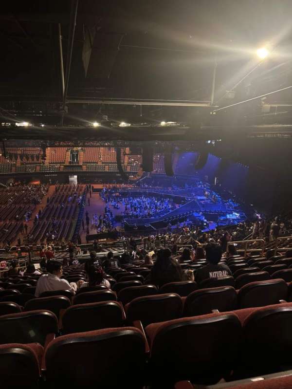 Kia Forum, section: 210, row: 22, seat: 6