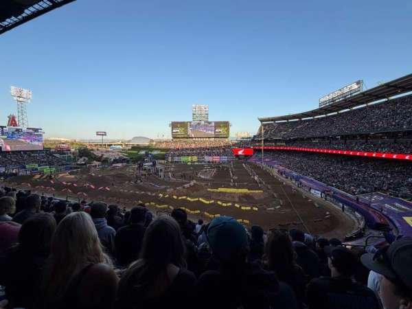 Angel Stadium, section: 321, row: H, seat: 9