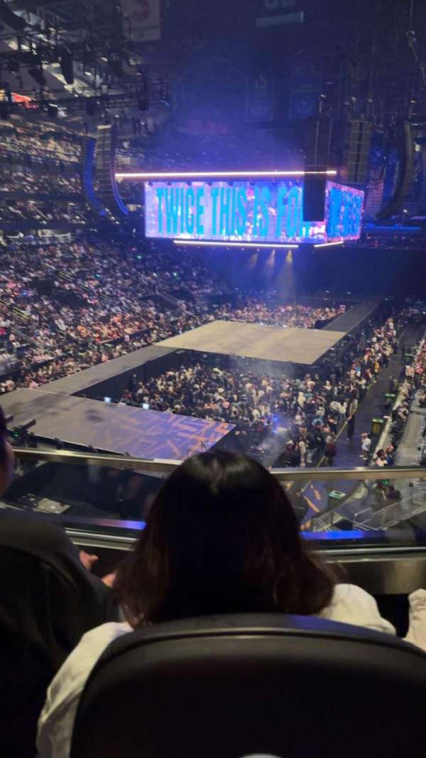 Climate Pledge Arena, section: 119, row: B, seat: 8