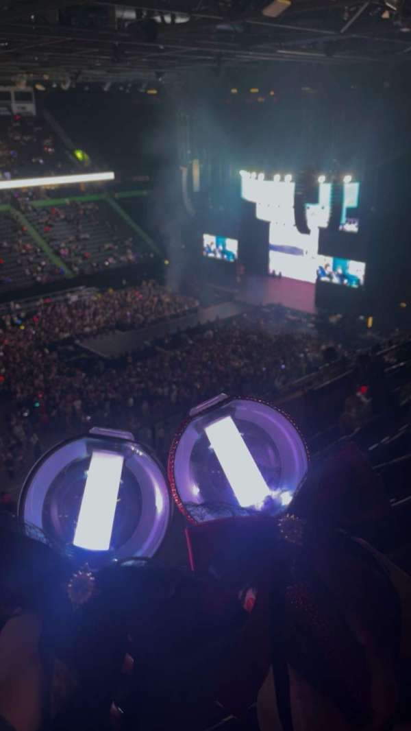 AO Arena, section: 212, row: N, seat: 17