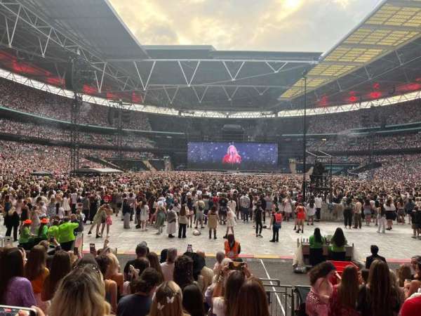 Wembley Stadium, section: 112, row: 10, seat: 19