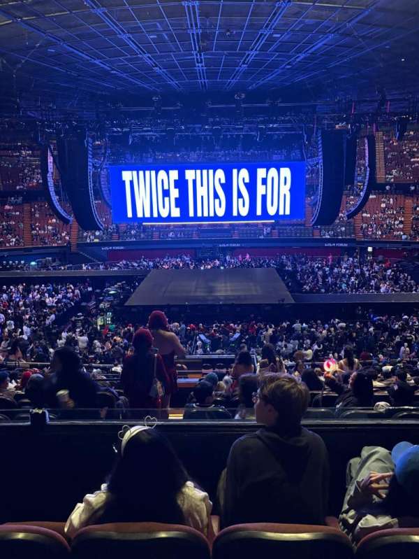 Kia Forum, section: 227, row: 3, seat: 8