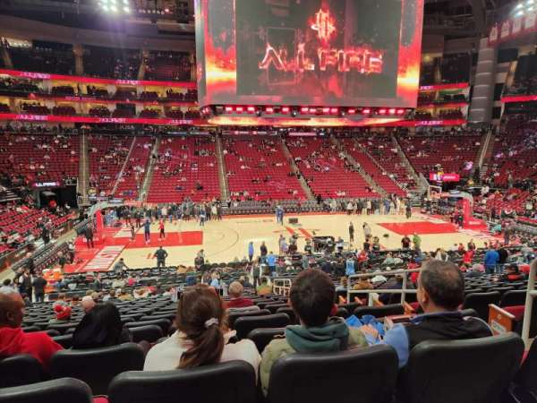 Toyota Center, section: 121, row: 20, seat: 4
