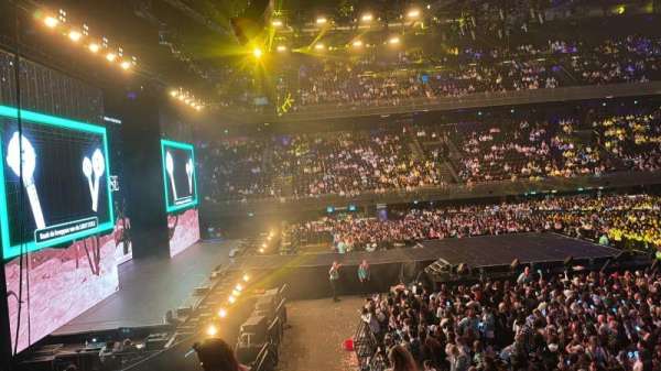 Ziggo Dome, section: 111, row: 6, seat: 385