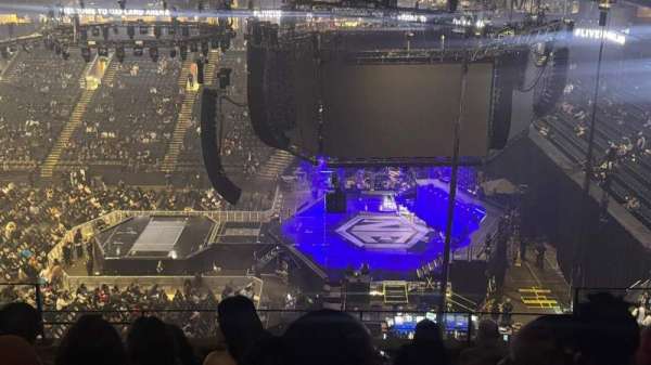 Oakland Arena, section: 230, row: 8, seat: 9