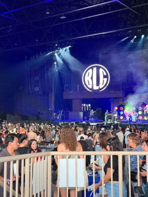 Dos Equis Pavilion, section: 201, row: E, seat: 25