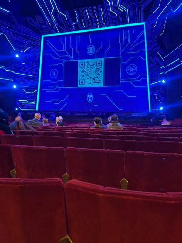 Adelphi Theatre, section: Stalls, row: M, seat: 12