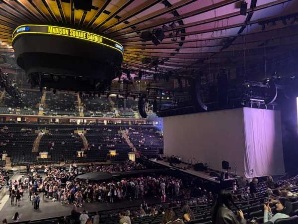Madison Square Garden, section: 107, row: 19, seat: 3