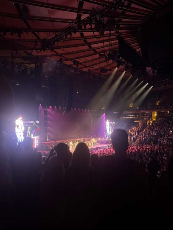 Madison Square Garden, section: 117, row: 13, seat: 15