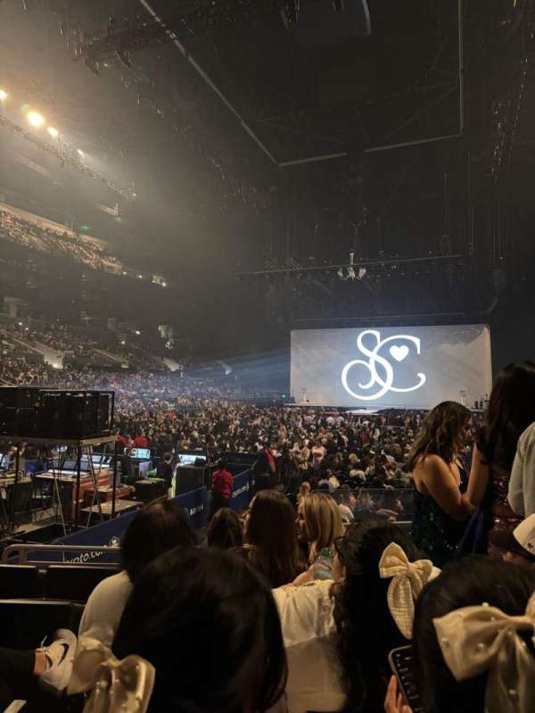 Crypto.com Arena, section: 106, row: 7, seat: 3
