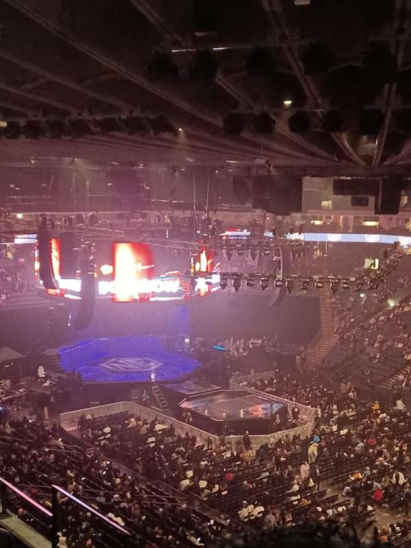 Oakland Arena, section: 213, row: 7, seat: 6