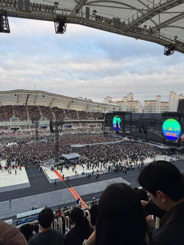 Goyang Stadium, section: W6, row: 20, seat: 33
