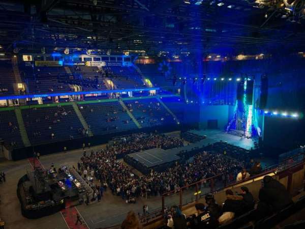 AO Arena, section: 212, row: L, seat: 17