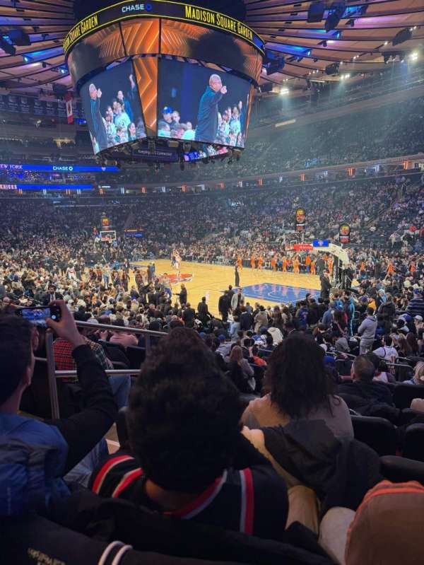 Madison Square Garden, section: 110, row: 10, seat: 3