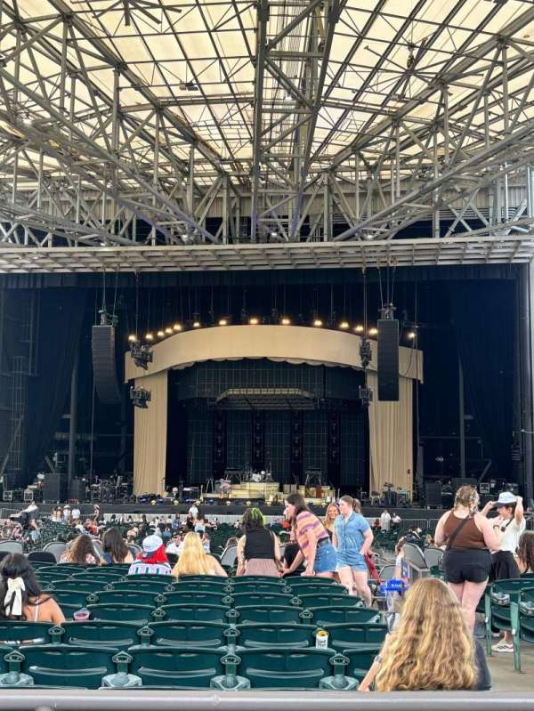 Ameris Bank Amphitheatre, section: 103, row: R, seat: 1