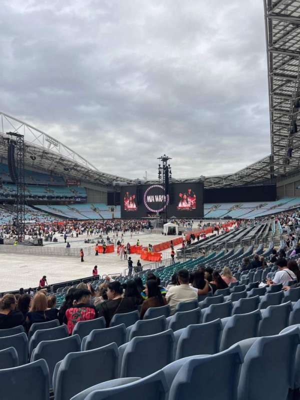 Accor Stadium, section: 124, row: 26, seat: 40