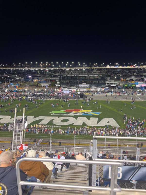 Daytona International Speedway, section: 352, row: 15, seat: 1