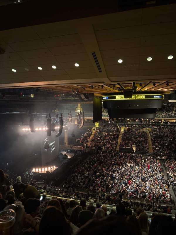 Madison Square Garden, section: 224, row: 11, seat: 14