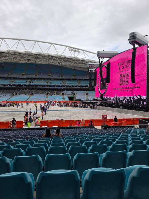 Accor Stadium, section: 133, row: 20, seat: 51