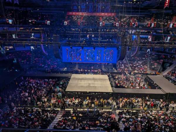 Capital One Arena, section: 400, row: A, seat: 11
