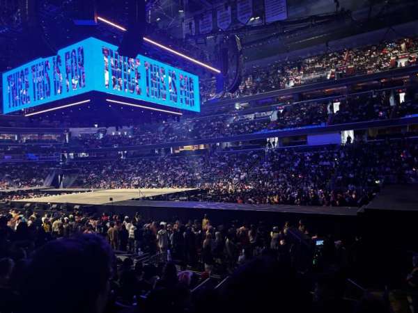 Capital One Arena, section: 113, row: M, seat: 16