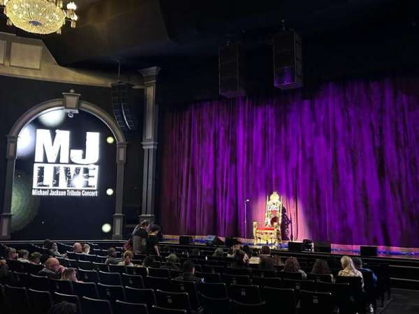 Harrah's Showroom at Harrah's Las Vegas, section: Booth, row: MM, seat: Booth 9-12