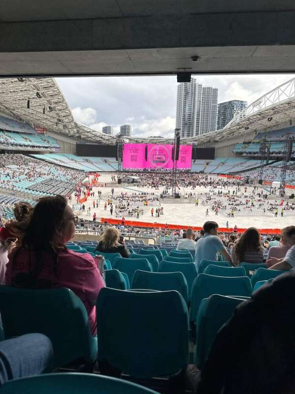 Accor Stadium, section: 117-2, row: 50, seat: 8