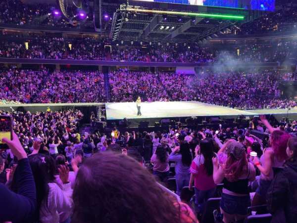 Capital One Arena, section: 110, row: M, seat: 22