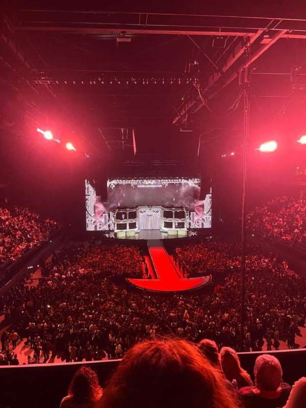 LDLC Arena, section: 312, row: E, seat: 92