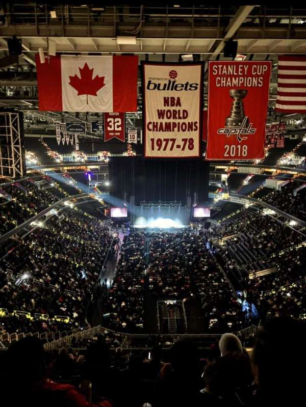 Capital One Arena, section: 408, row: L, seat: 15