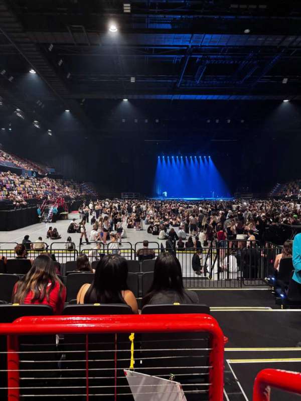 Brisbane Entertainment Centre, section: 25, row: B, seat: 10