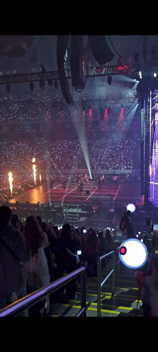 SM Mall of Asia Arena, section: 215, row: P, seat: 1