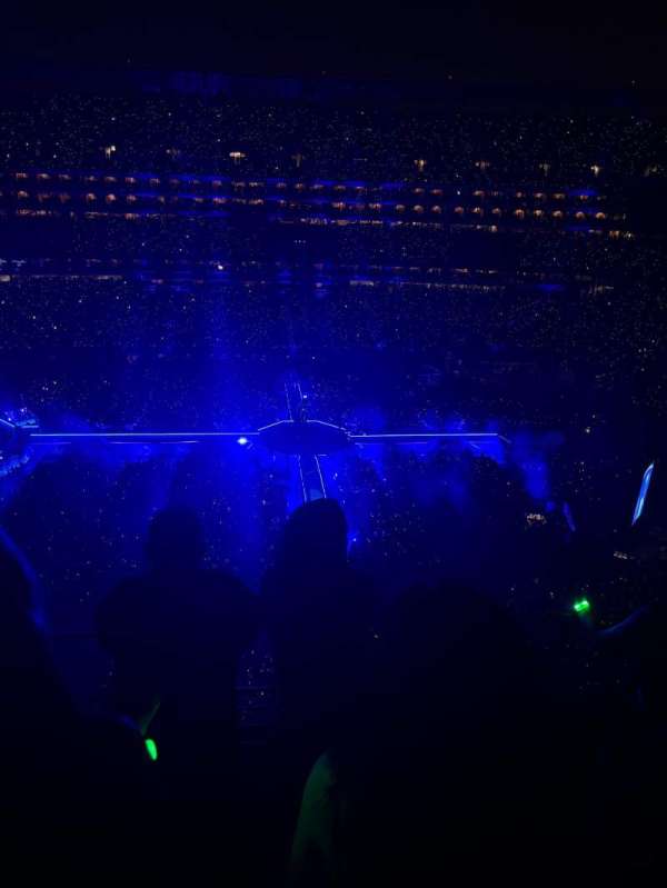 MetLife Stadium, section: 338, row: 3, seat: 23