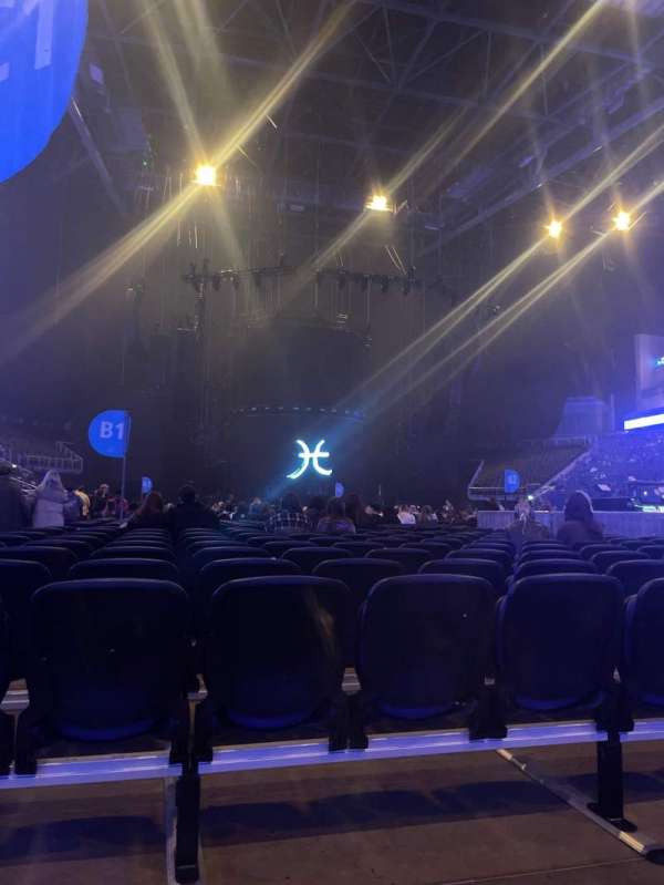 The O2, London, section: Floor D1, row: 1, seat: 1