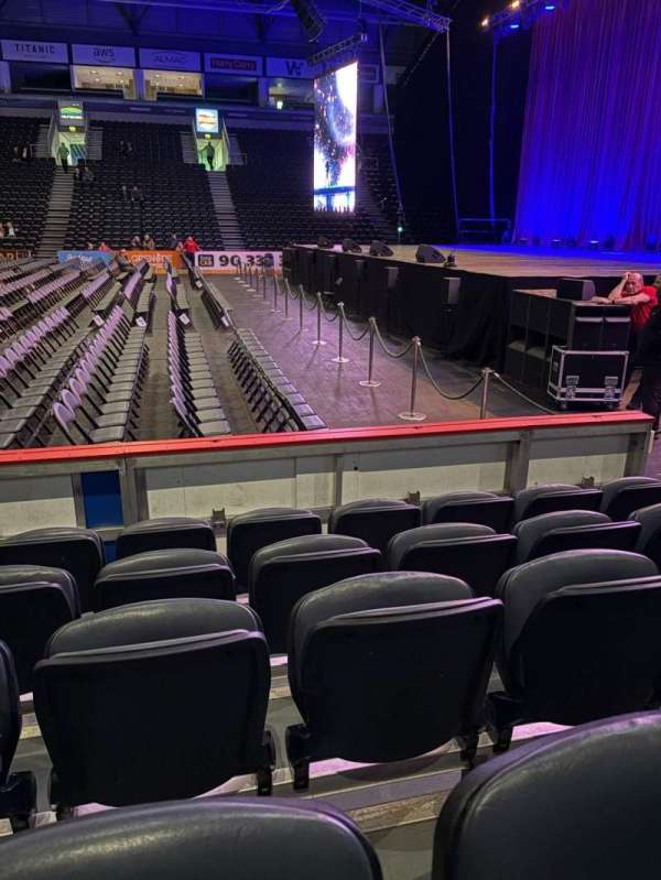 SSE Arena Belfast, section: STHL4, row: E, seat: 60-61