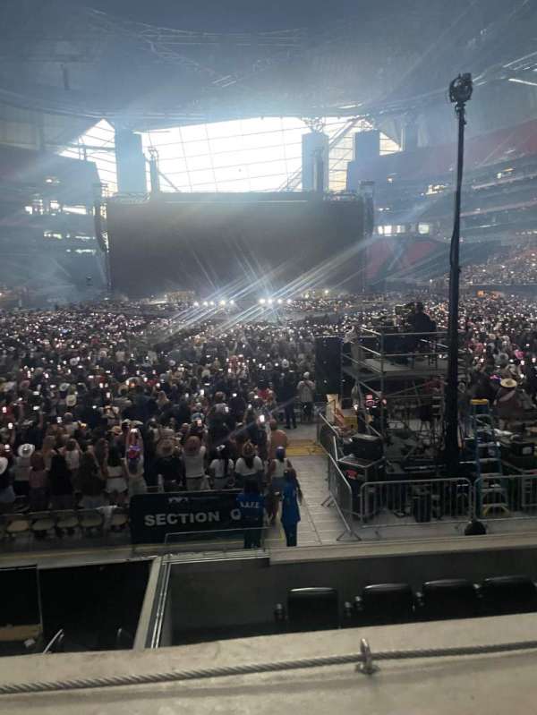 Mercedes-Benz Stadium, section: 119, row: 10, seat: 20