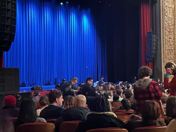 Chicago Theatre, section: MNFL1L, row: D, seat: 105