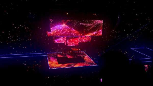 UBS Arena, section: 207, row: 3, seat: 6