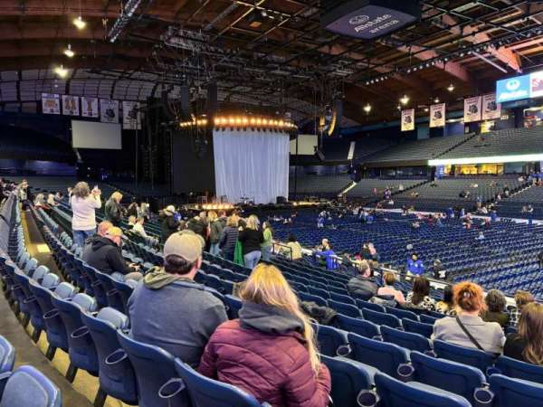 Allstate Arena, section: 101, row: M, seat: 4