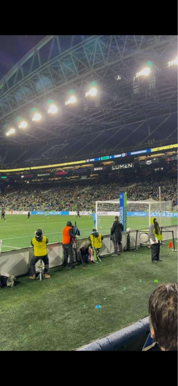 Lumen Field, section: 124, row: B, seat: 10