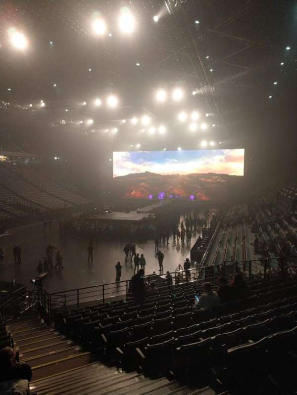 Accor Arena, section: Gradin B, row: 8, seat: 23