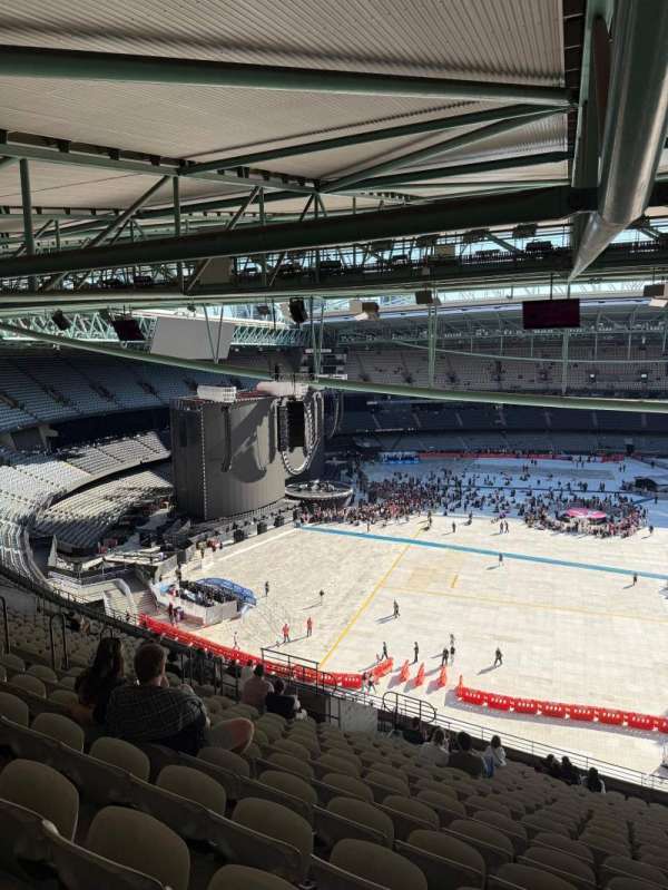 Marvel Stadium, section: L3-38, row: X, seat: 16