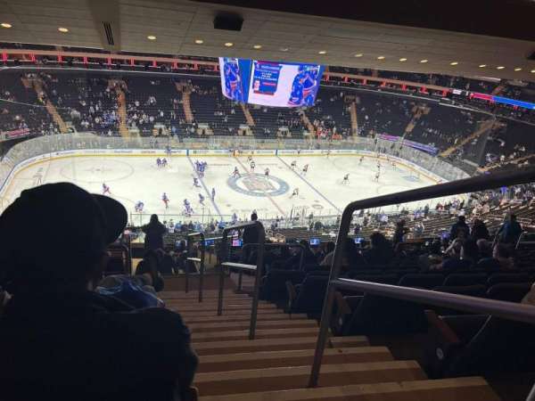 Madison Square Garden, section: 209, row: 17, seat: 23