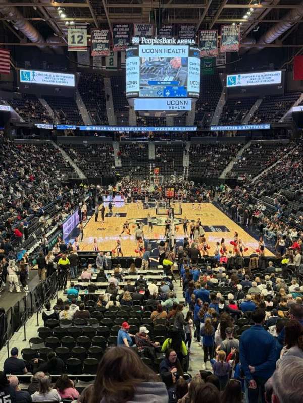 PeoplesBank Arena, section: 122, row: S, seat: 4