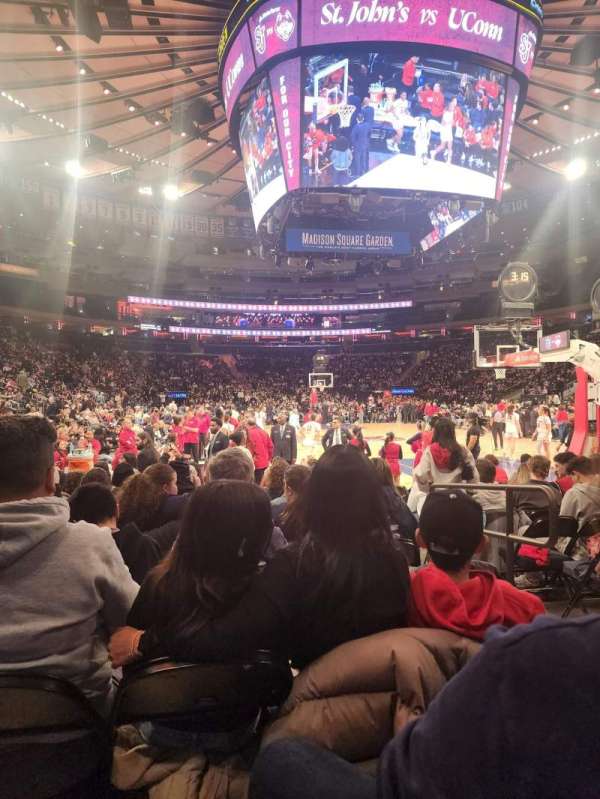 Madison Square Garden, section: 7, row: 9, seat: 8