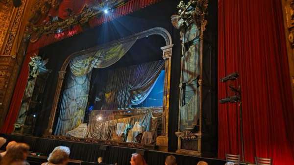The Fabulous Fox Theatre, St. Louis, section: Orchestra 5, row: E, seat: 16
