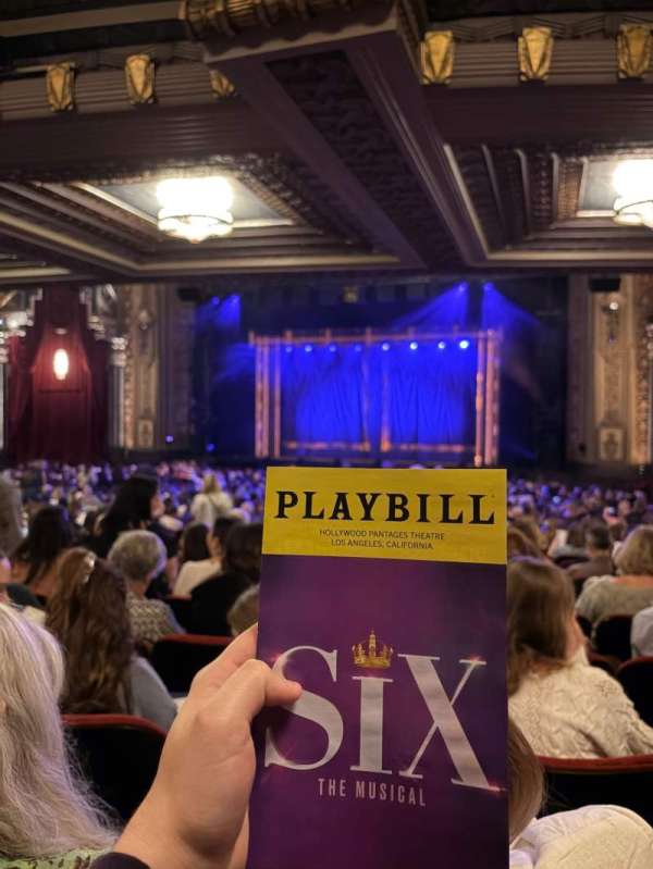 Hollywood Pantages Theatre, section: Orchestra RC, row: UU, seat: 205