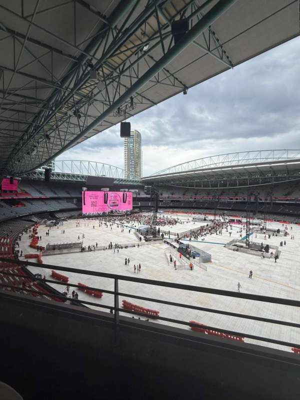 Marvel Stadium, section: L3-33, row: B, seat: 35